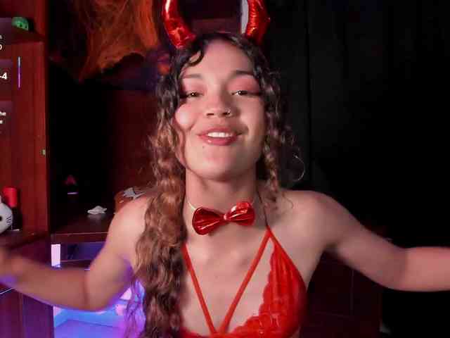 Camilla-Miller01 webcam