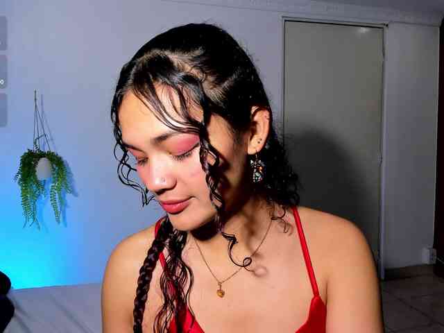 Camilla-Miller01 webcam