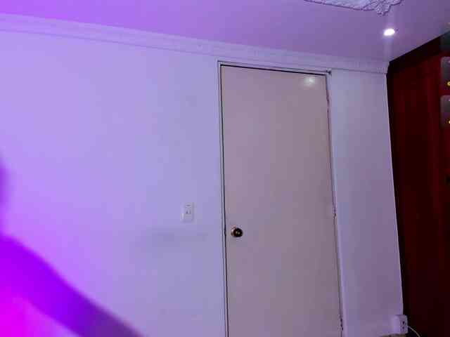 Camilla-Miller01 webcam