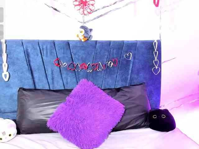 Camilla-Miller01 webcam