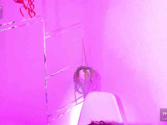 Camilla-Miller01 webcam