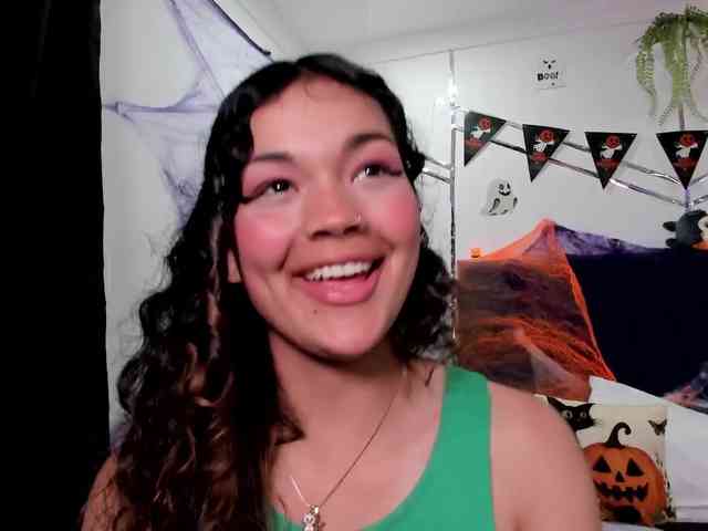 Camilla-Miller01 webcam