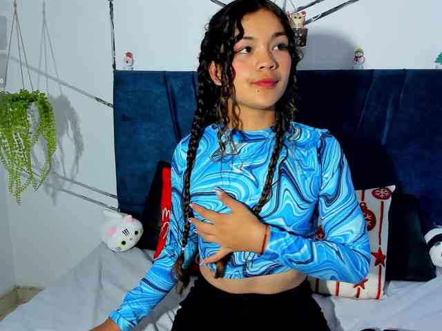 Camilla-Miller01 webcam