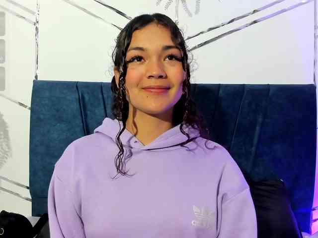 Camilla-Miller01 webcam