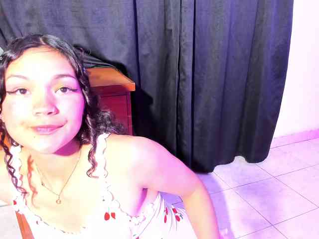 Camilla-Miller01 webcam