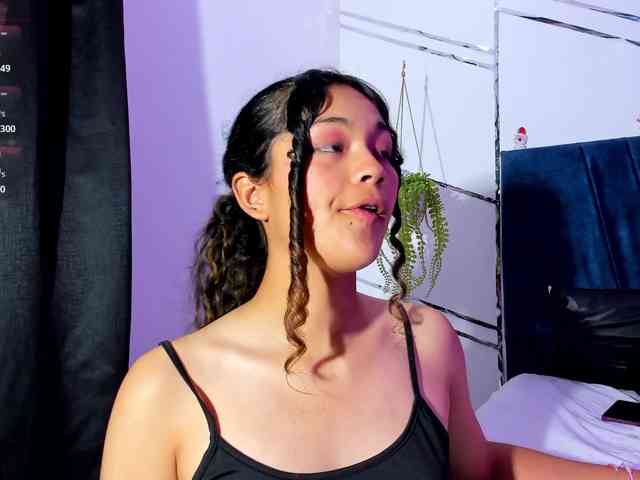 Camilla-Miller01 webcam