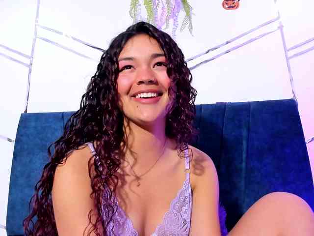 Camilla-Miller01 webcam