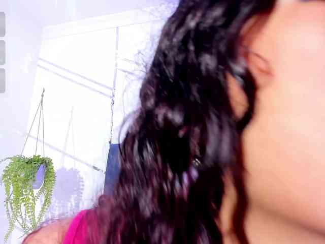 Camilla-Miller01 webcam