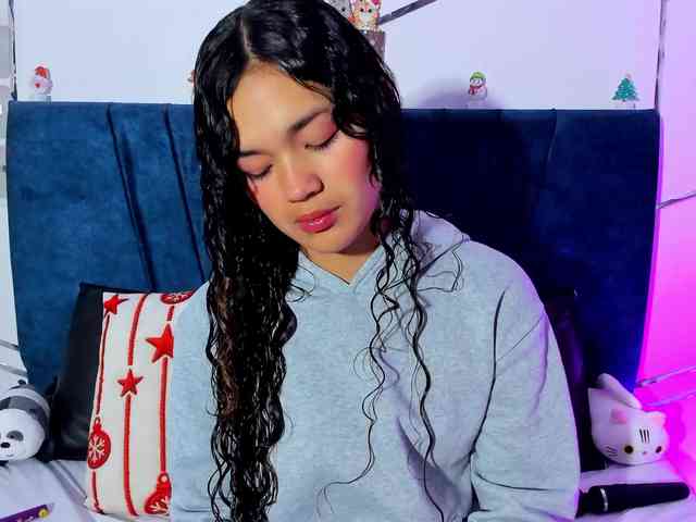 Camilla-Miller01 webcam