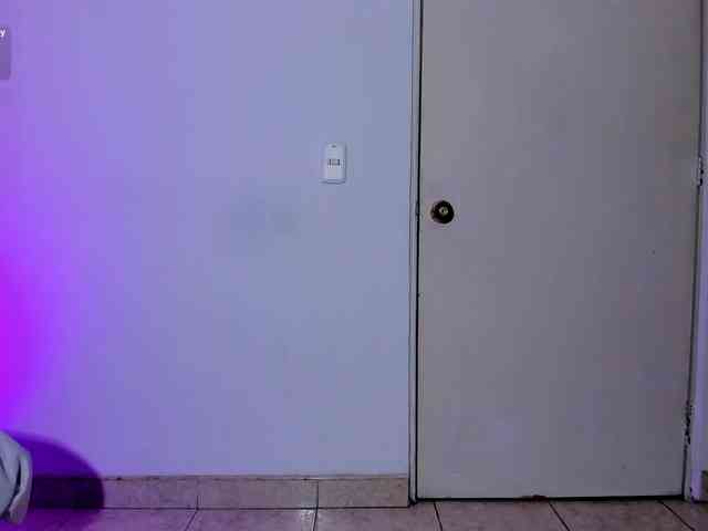 Camilla-Miller01 webcam