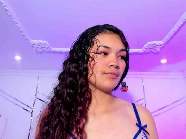 Camilla-Miller01 webcam