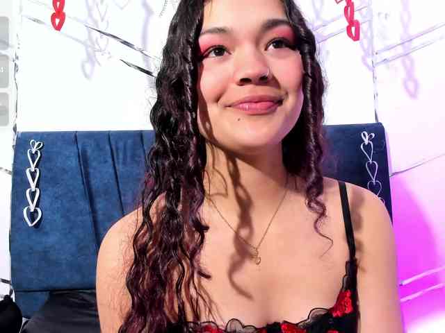 Camilla-Miller01 webcam