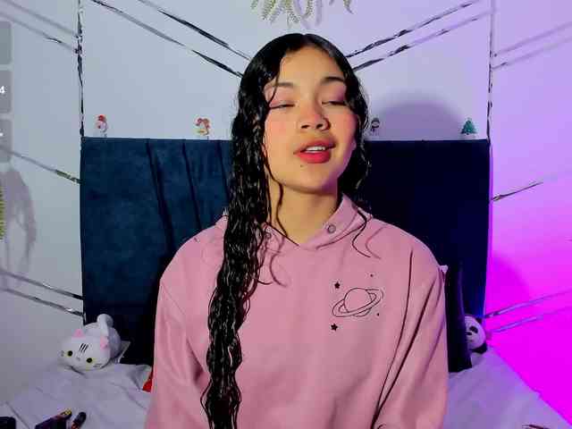 Camilla-Miller01 webcam