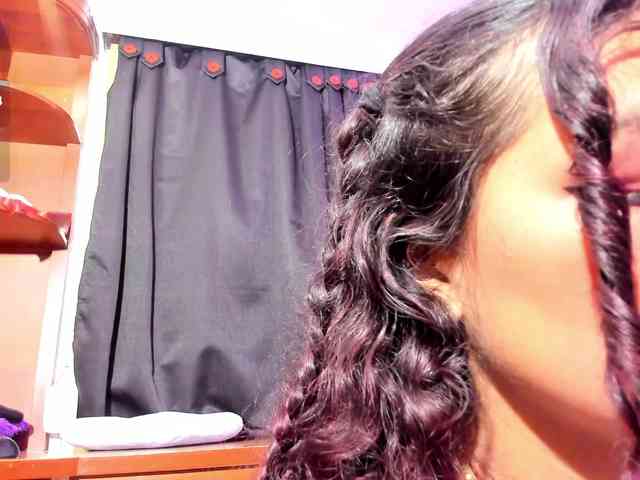 Camilla-Miller01 webcam