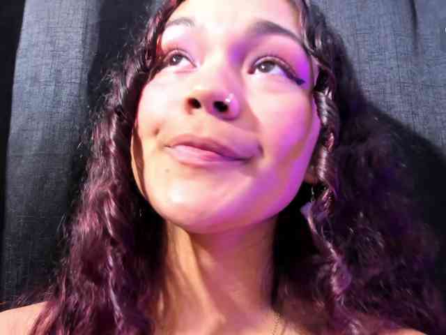 Camilla-Miller01 webcam