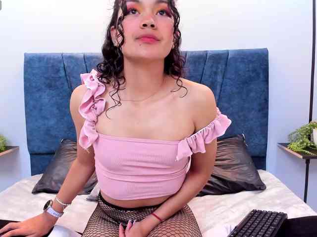 Camilla-Miller01 webcam