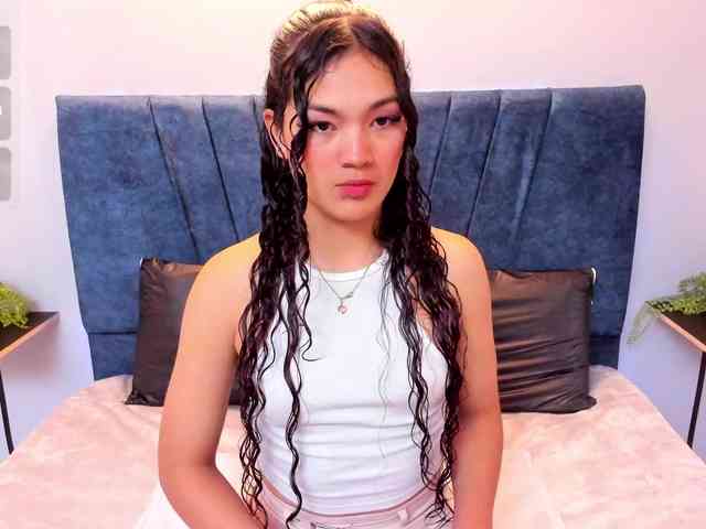 Camilla-Miller01 webcam