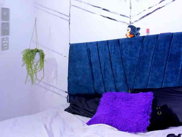 Camilla-Miller01 webcam