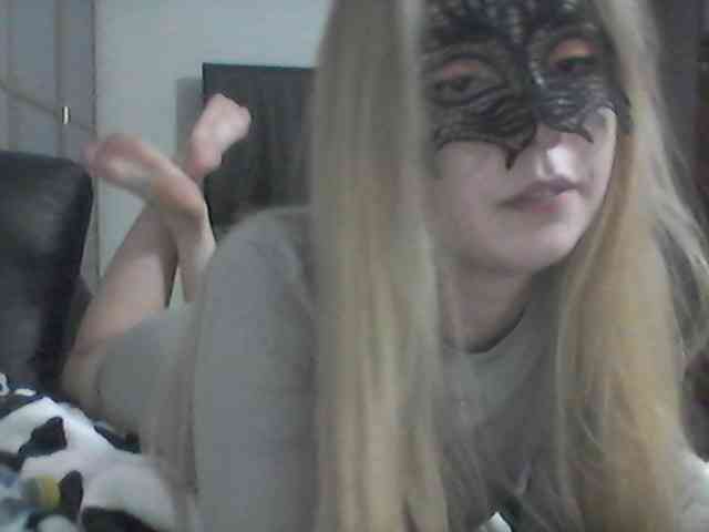 Alisha-baby webcam