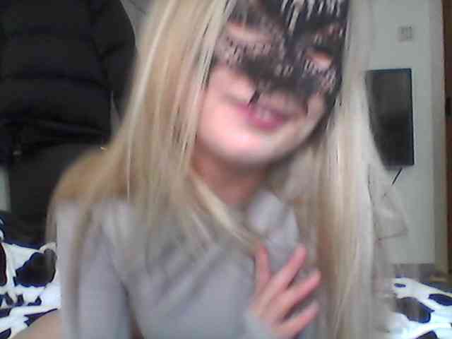 Alisha-baby webcam