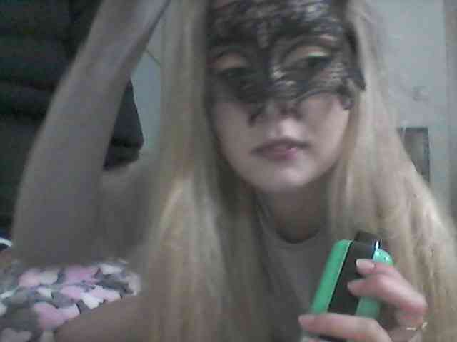 Alisha-baby webcam