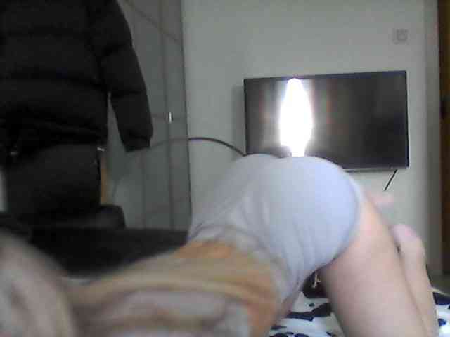Alisha-baby webcam