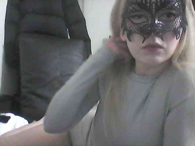 Alisha-baby webcam