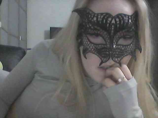 Alisha-baby webcam