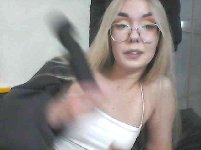 Alisha-baby webcam