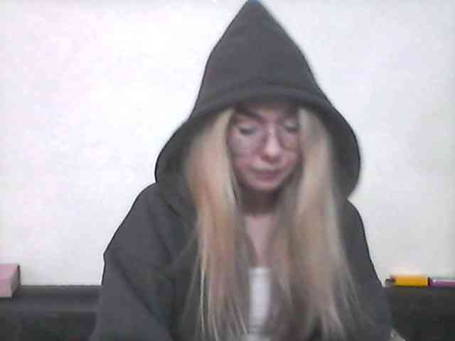 Alisha-baby webcam