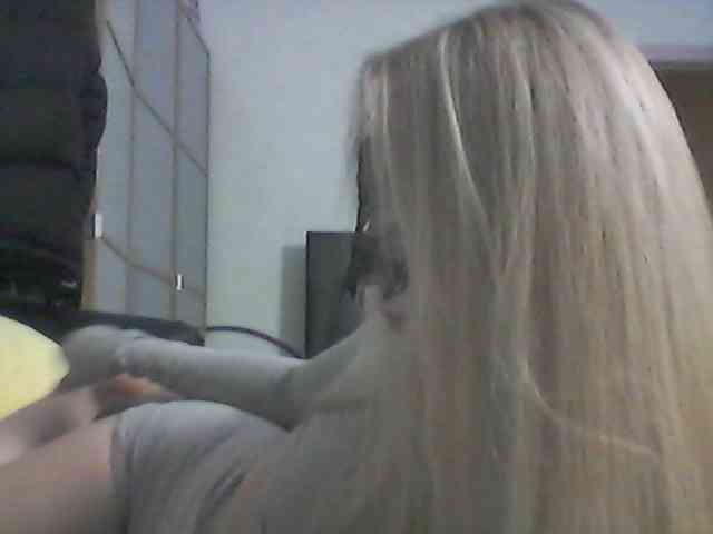Alisha-baby webcam