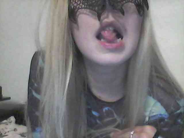 Alisha-baby webcam