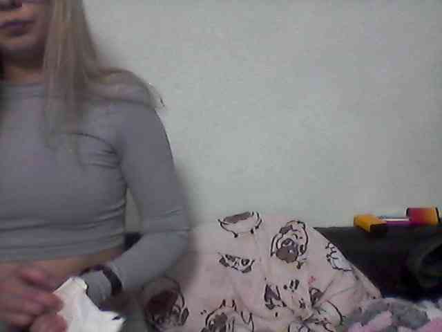Alisha-baby webcam