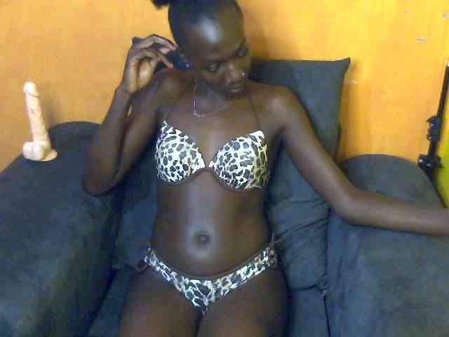 Sexyamanda12 webcam