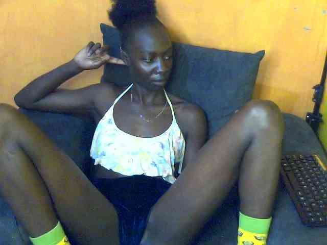 Sexyamanda12 webcam