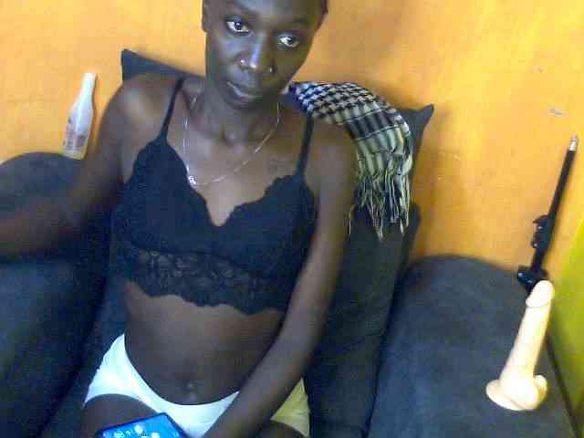 Sexyamanda12 webcam