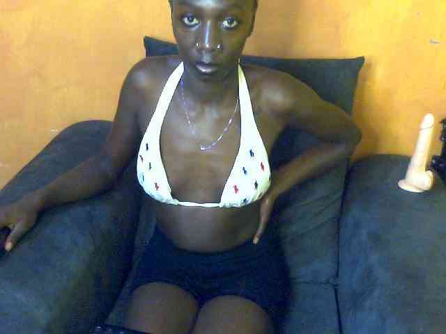 Sexyamanda12 webcam