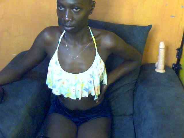 Sexyamanda12 webcam