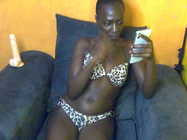 Sexyamanda12 webcam