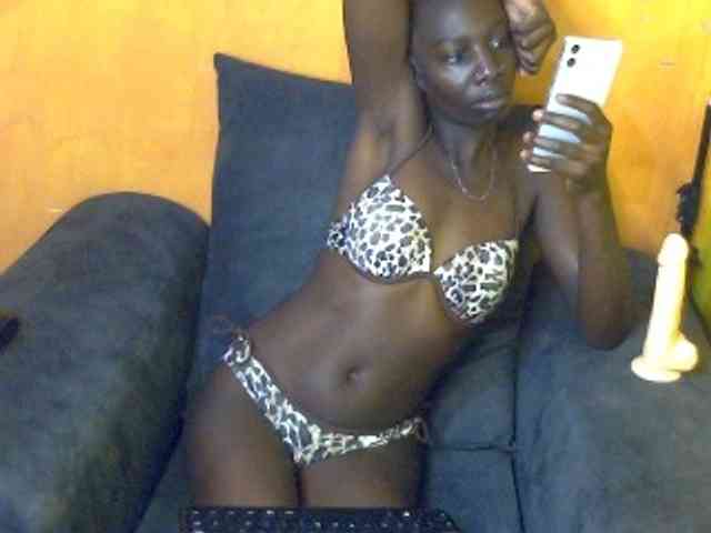 Sexyamanda12 webcam