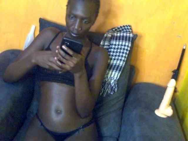 Sexyamanda12 webcam