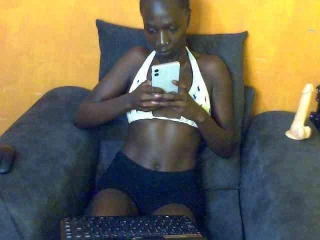 Sexyamanda12 webcam