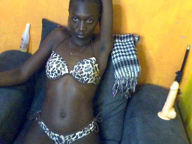 Sexyamanda12 webcam