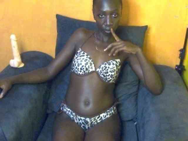 Sexyamanda12 webcam