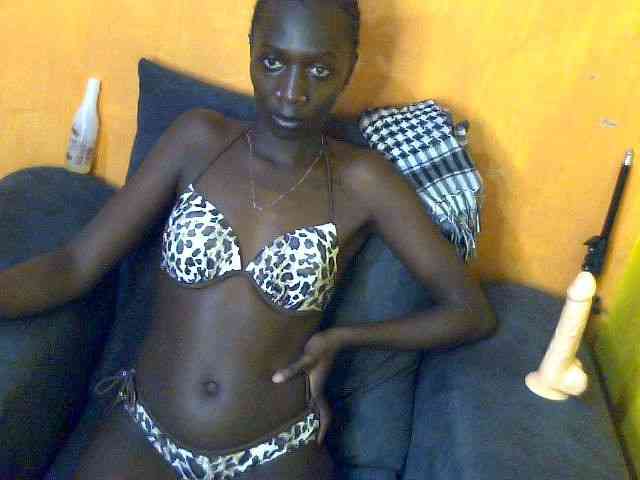 Sexyamanda12 webcam