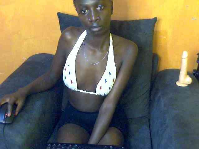 Sexyamanda12 webcam