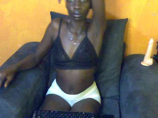 Sexyamanda12 webcam