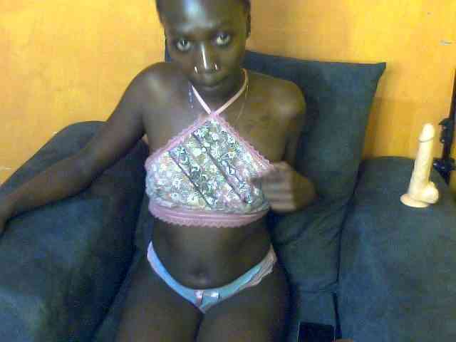 Sexyamanda12 webcam