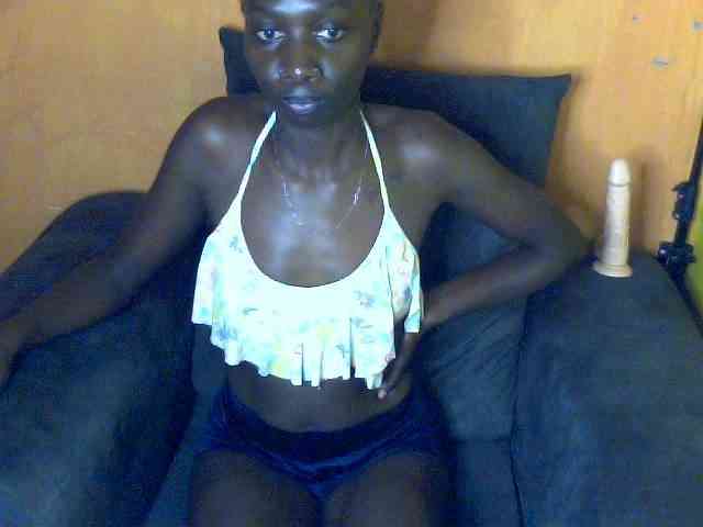 Sexyamanda12 webcam