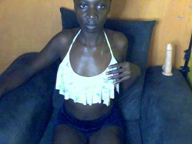 Sexyamanda12 webcam